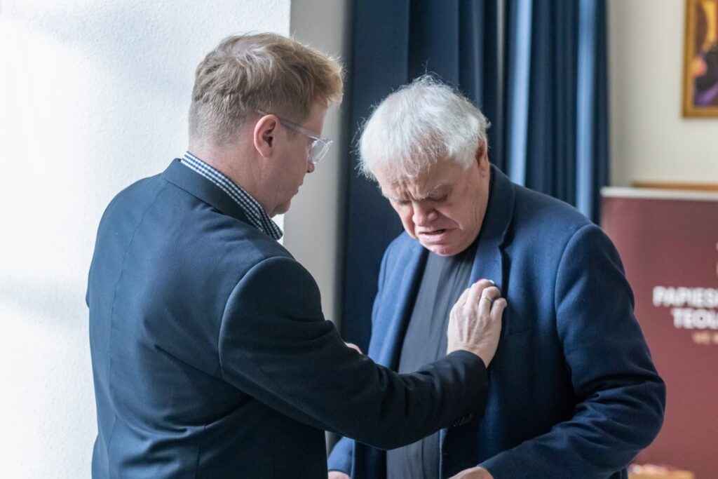 X FKP: Wiara - wczoraj i dziś - zdjęcie z wydarzenia