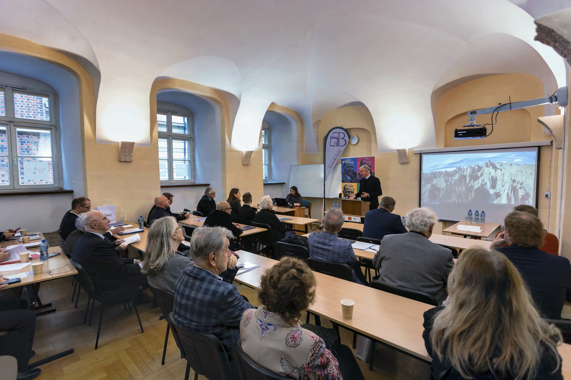 Międzynarodowa Konferencja Naukowa Bóg w centrum ludzkiej egzystencji?